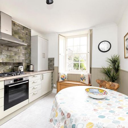 Joivy Beautiful Apartment, Private Garden, Calton Hill EDI Exterior foto