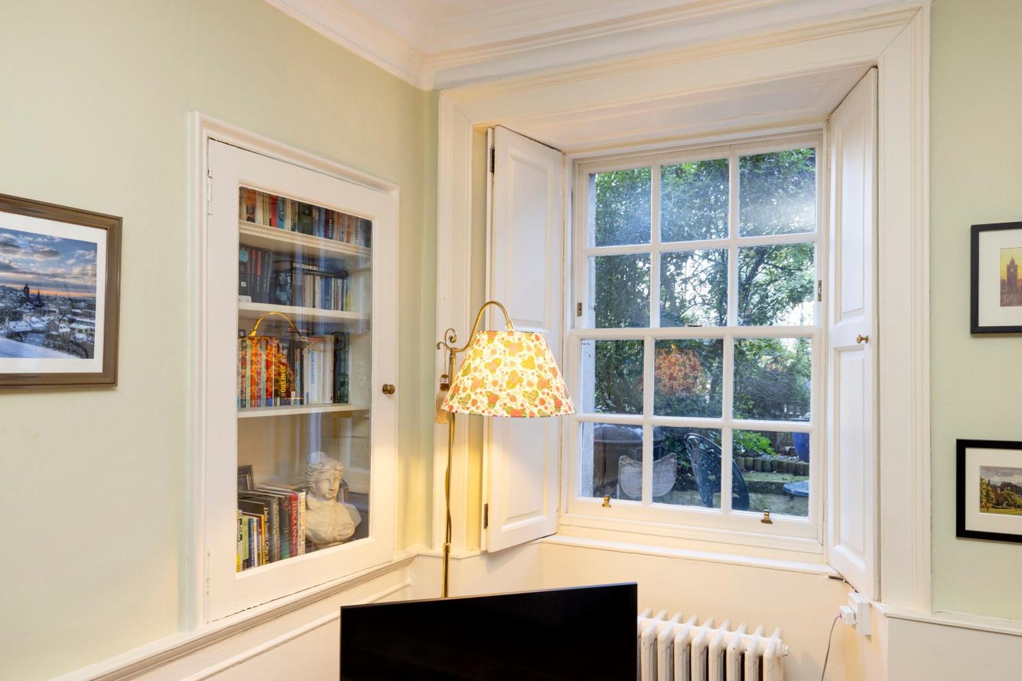 Joivy Beautiful Apartment, Private Garden, Calton Hill EDI Exterior foto