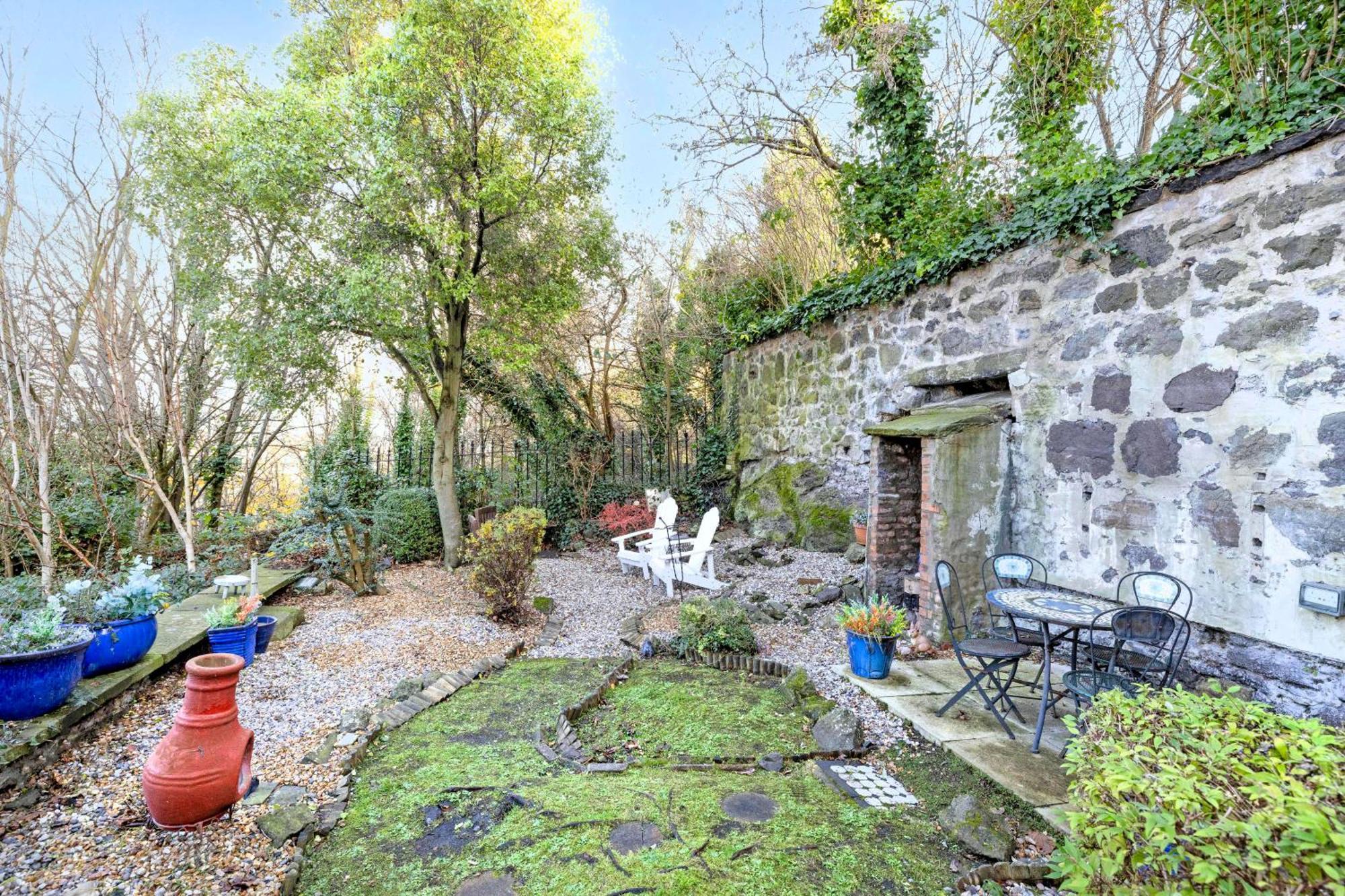 Joivy Beautiful Apartment, Private Garden, Calton Hill EDI Exterior foto